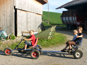 spielende Kinder